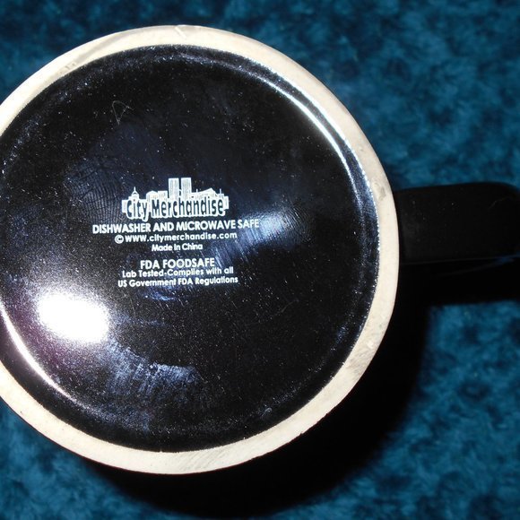 COLLECTIBLE CITY MERCHANDISE BLACK‎ COFFEE MUG CHICAGO 12OZ - Picture 6 of 6